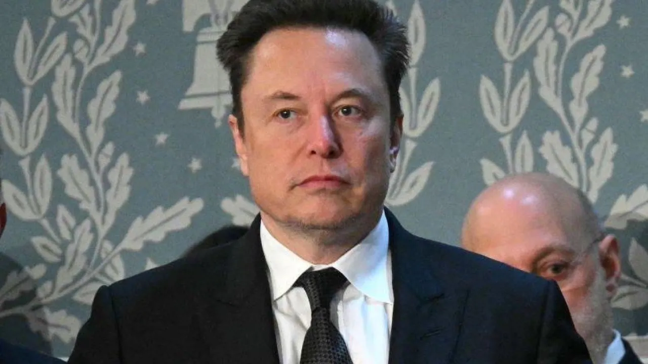 Євросоюз готується запровадити санкції проти соцмережі X Ілона Маска 