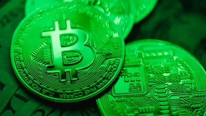 Криптовалюта під податком: скільки доведеться віддати державі вже цього року?  - фото