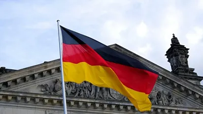 Німеччина призупиняє прийом біженців: що відомо? - фото