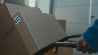 "Нова пошта" та "Укрпошта" оприлюднили графік роботи на Великдень - фото