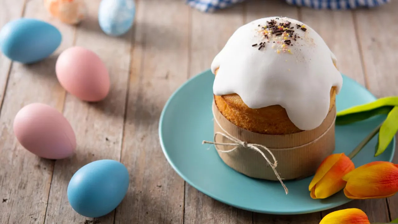 Великодня паска з цукатами: 3 найкращі рецепти, які вдома завжди вдаються 