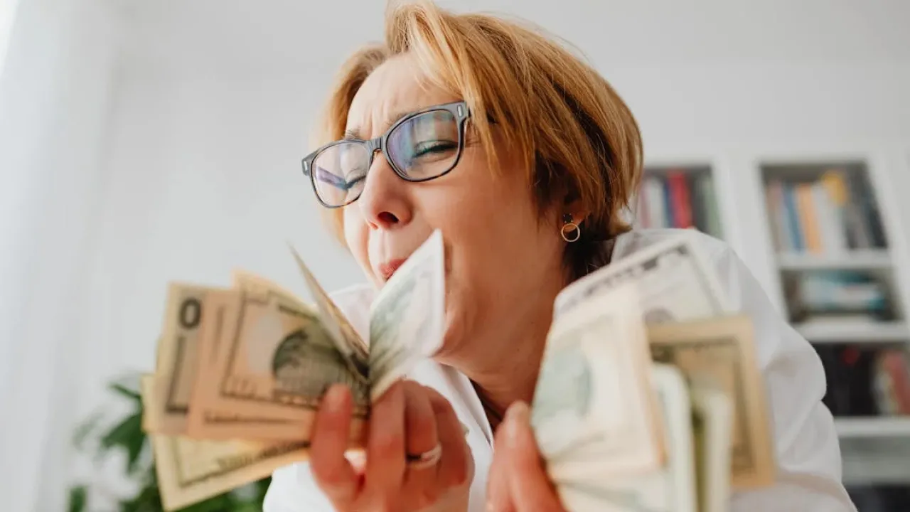 Задекларували 88,2 млрд грн: де в Україні найбільше мільйонерів  