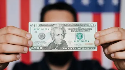 Вже не $300 млрд: у Трампа зменшили оцінку допомоги, яку надали Україні - фото