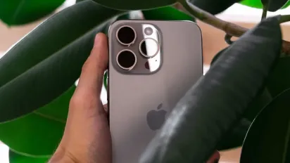 Названо найкращий iPhone за співвідношенням ціни та якості у 2025 році - фото