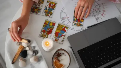 Гороскоп на 20 квітня 2025 року за картами Таро для всіх знаків Зодіаку - фото