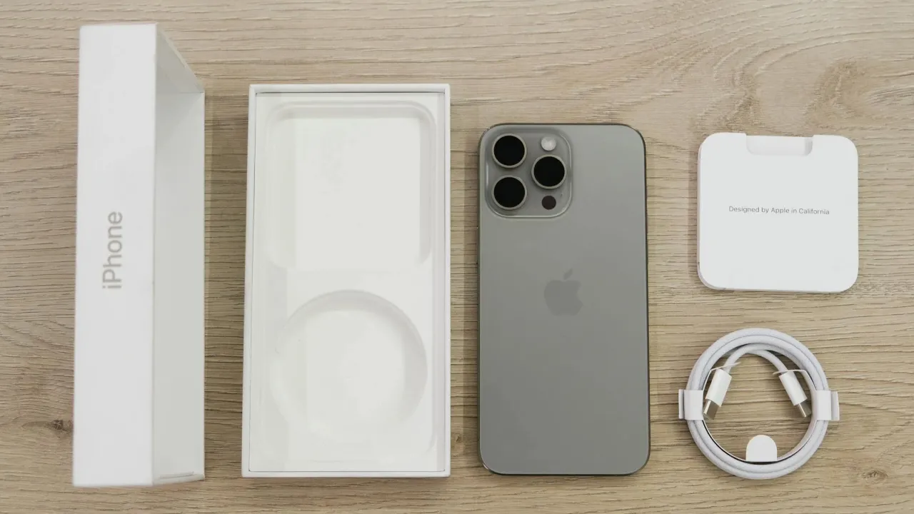 Apple дає другий шанс провальному iPhone: зустрічайте iPhone 17e 