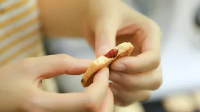 Печиво для всієї родини: простий рецепт, який легко готувати разом із дітьми - фото