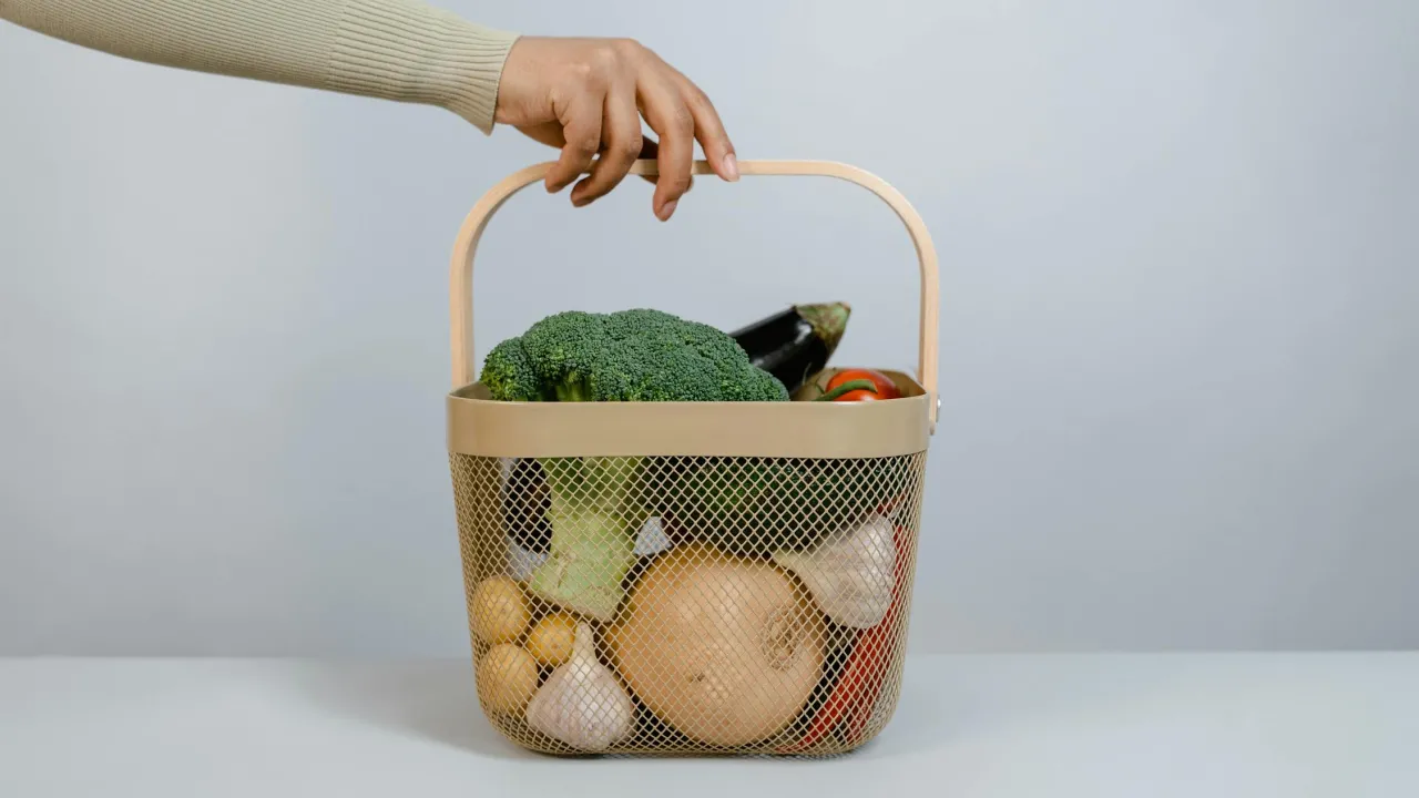 Щодня їсти не можна: ці продукти можуть нашкодити навіть у малих дозах 