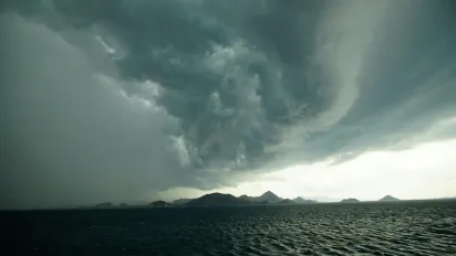 Магнітні бурі посиляться: прогноз на 26-27 квітня - фото