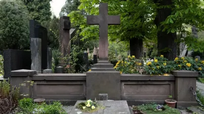 27 квітня — Провідна неділя: традиції, прикмети та заборони особливого дня - фото