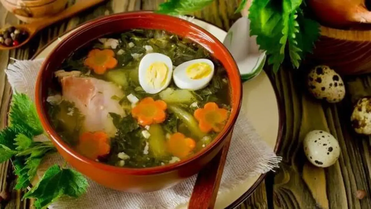 Їж те, що росте під ногами: кулінари відроджують давні страви з бур'янів 