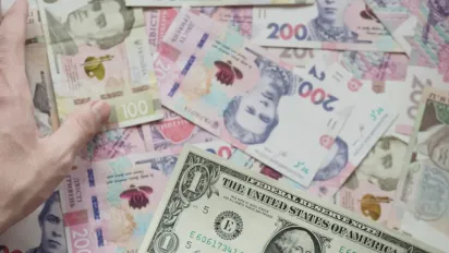 Гроші самі йдуть у руки: цим трьом знакам Зодіаку травень 2025 обіцяє фінансовий прорив - фото