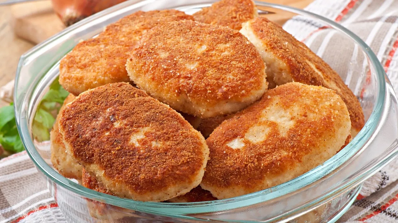 Чому ваші котлети сухі? Секрети соковитості, про які мовчать 