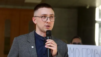 На Сергія Стерненка скоєно замах: СБУ затримала озброєну нападницю (ФОТО) - фото