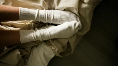 Як повернути білий колір шкарпеткам без зайвих зусиль: простий домашній спосіб - фото