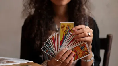 Гороскоп на 5 травня 2025 року за картами Таро для всіх знаків Зодіаку - фото