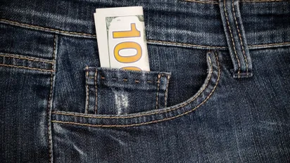 Естонія виплатить українцям фінансову допомогу: як отримати - фото