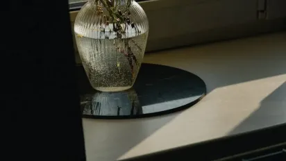 Як ефективно відбілити пластикове підвіконня: прості рецепти - фото