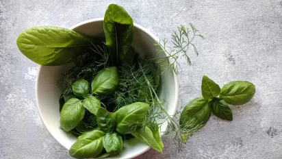 Не поспішайте викидати гірке листя салату — ось чому це сталося і як запобігти повторно - фото