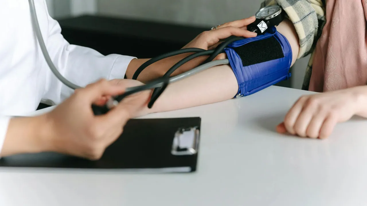 Дефіцит вітаміну D: як це впливає на серце і чому важливо перевіряти рівень цього вітаміну 