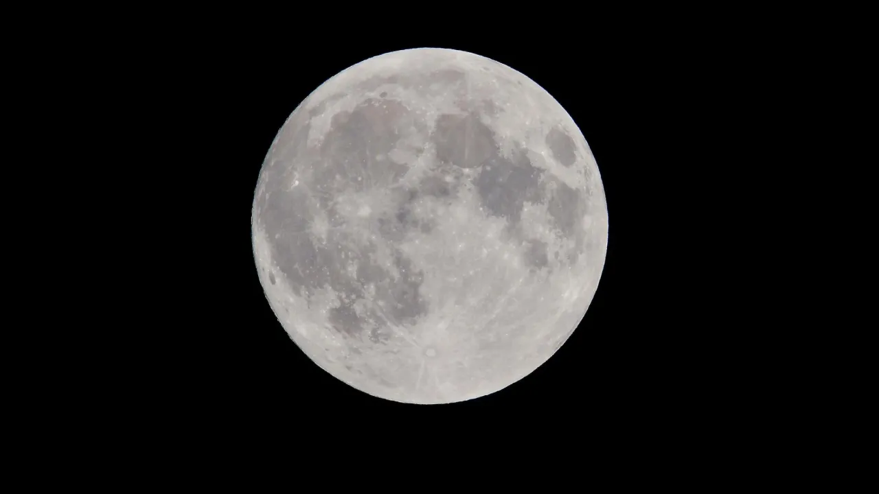 Повня у травні 2025 року стане доленосною для цих знаків 