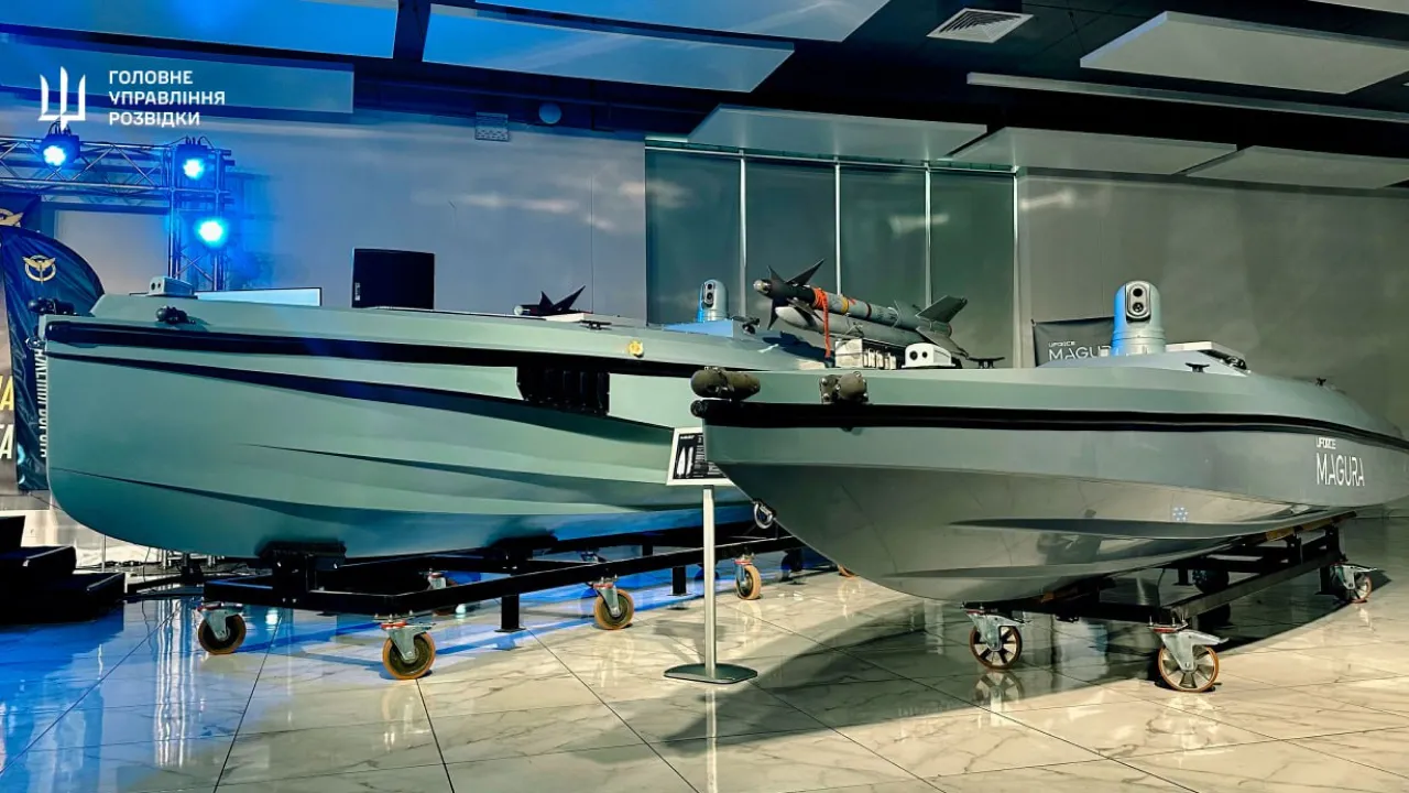 Українська розвідка представила нові морські дрони, здатні знищувати кораблі й літаки 