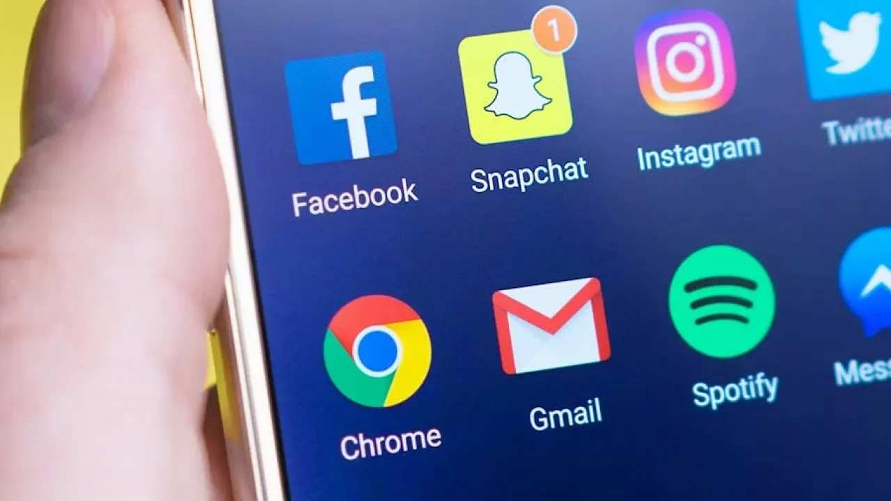 Три країни Європи можуть обмежити користування соцмережами 