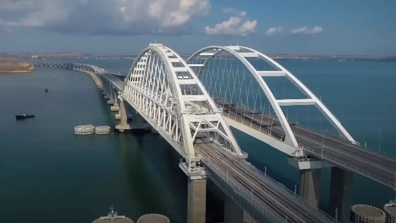 У ВМС пояснили, чому Кримський міст досі не знищено 