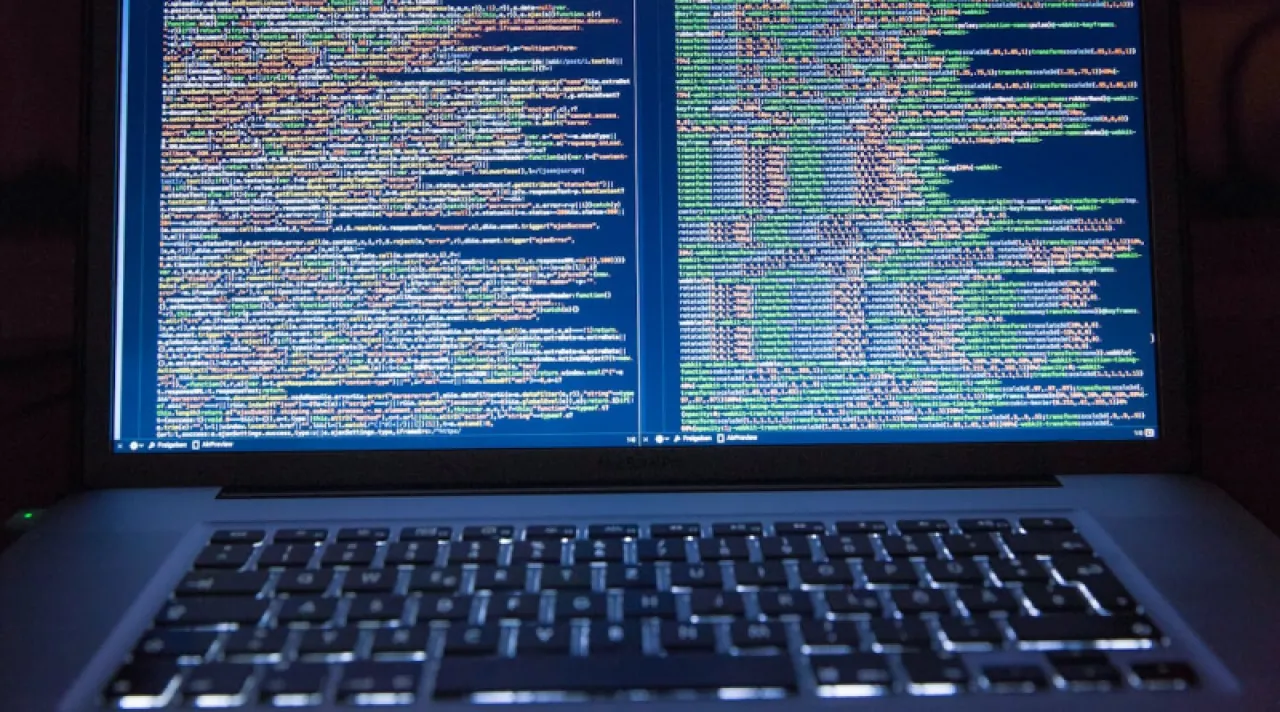 Про шахрайські схеми в соцмережах розповідає фахівець з кібербезпеки Євген Шевцов 