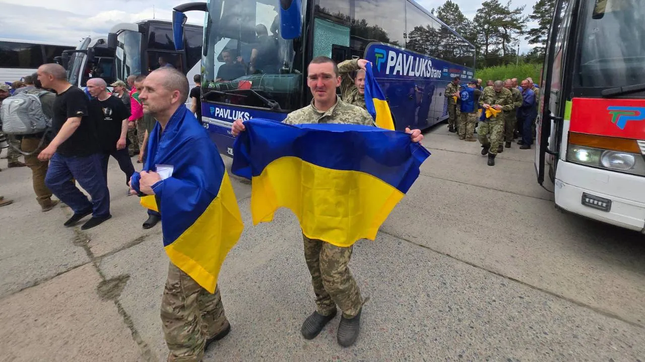 Другий етап масштабного обміну: Україна повернула ще 307 військовополонених 