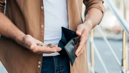 До 3000 гривень надійде на картку 28 травня: хто одержить гроші - фото