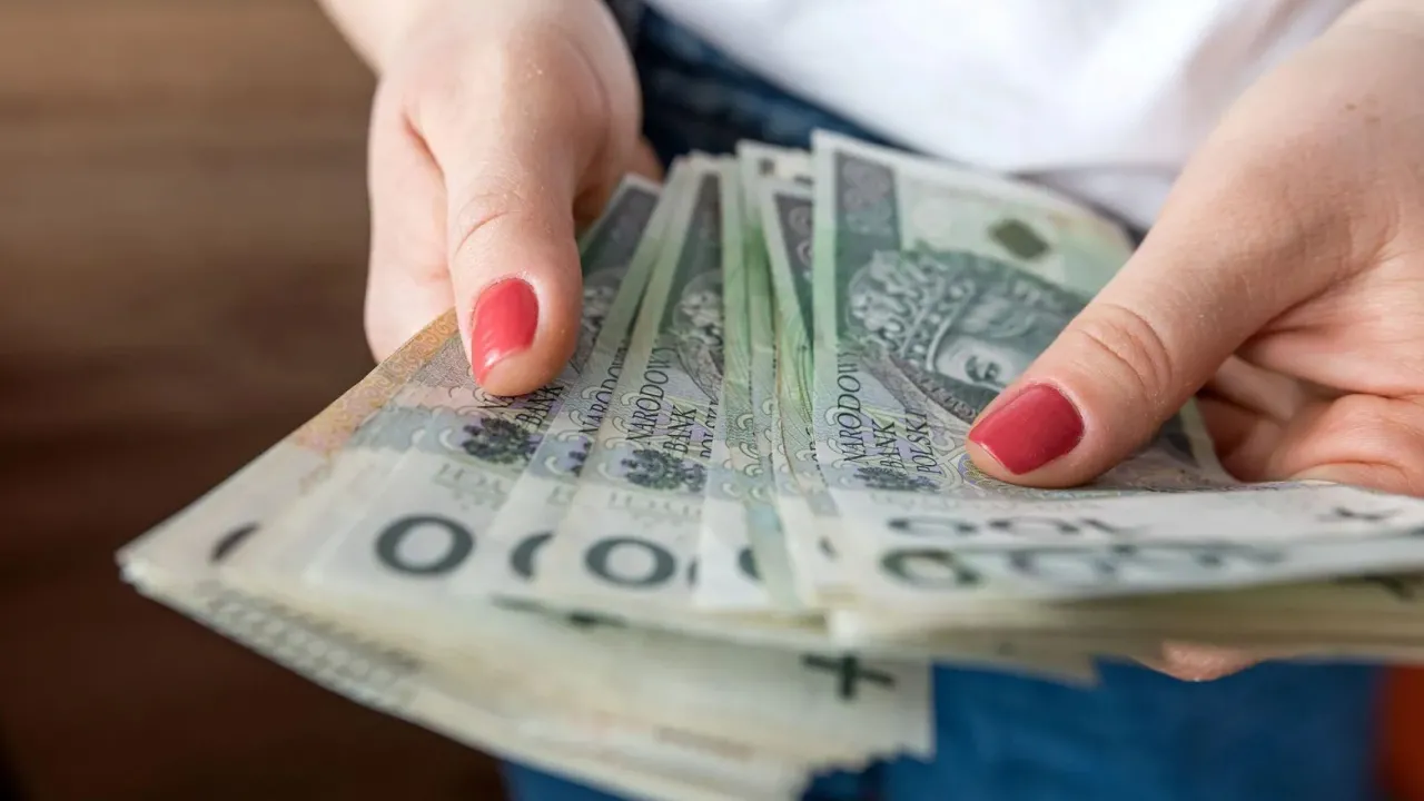 Як раніше вже не буде: неприємне нововведення для українців за кордоном — з 1 червня 