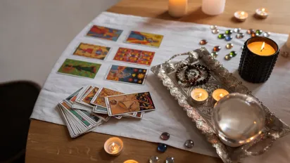 Гороскоп на 27 травня 2025 року за картами Таро для всіх знаків Зодіаку - фото