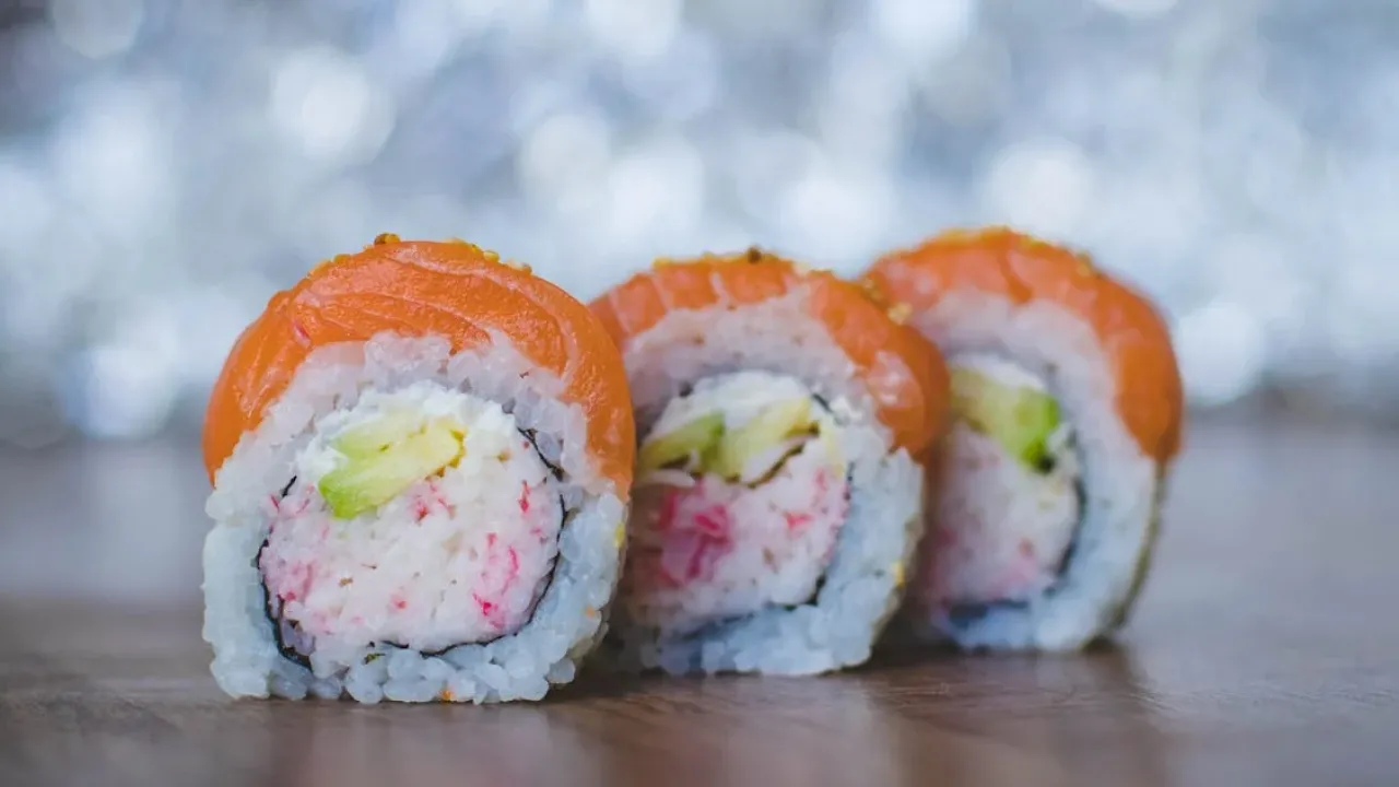 Які роли та суші найбільше полюбляє молодь? 