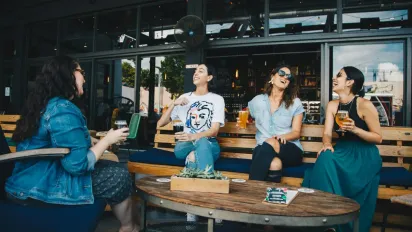 Жінки, як ангели: 3 імені, які дарують тепло, спокій і затишок - фото