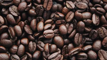 Як вживання кави впливає на організм жінки: вчені заявили про неочікувану користь напою - фото