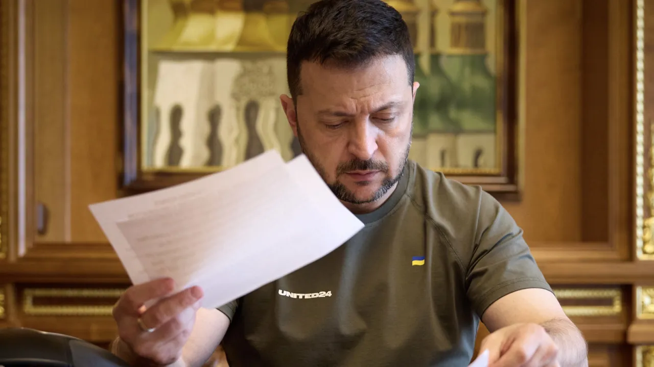 Президент затвердив 50% знижку на «автоцивілку»: хто має право на пільгу 