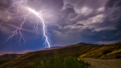 Погода в Україні 6 червня: сонячно та спекотно, але з локальними дощами - фото