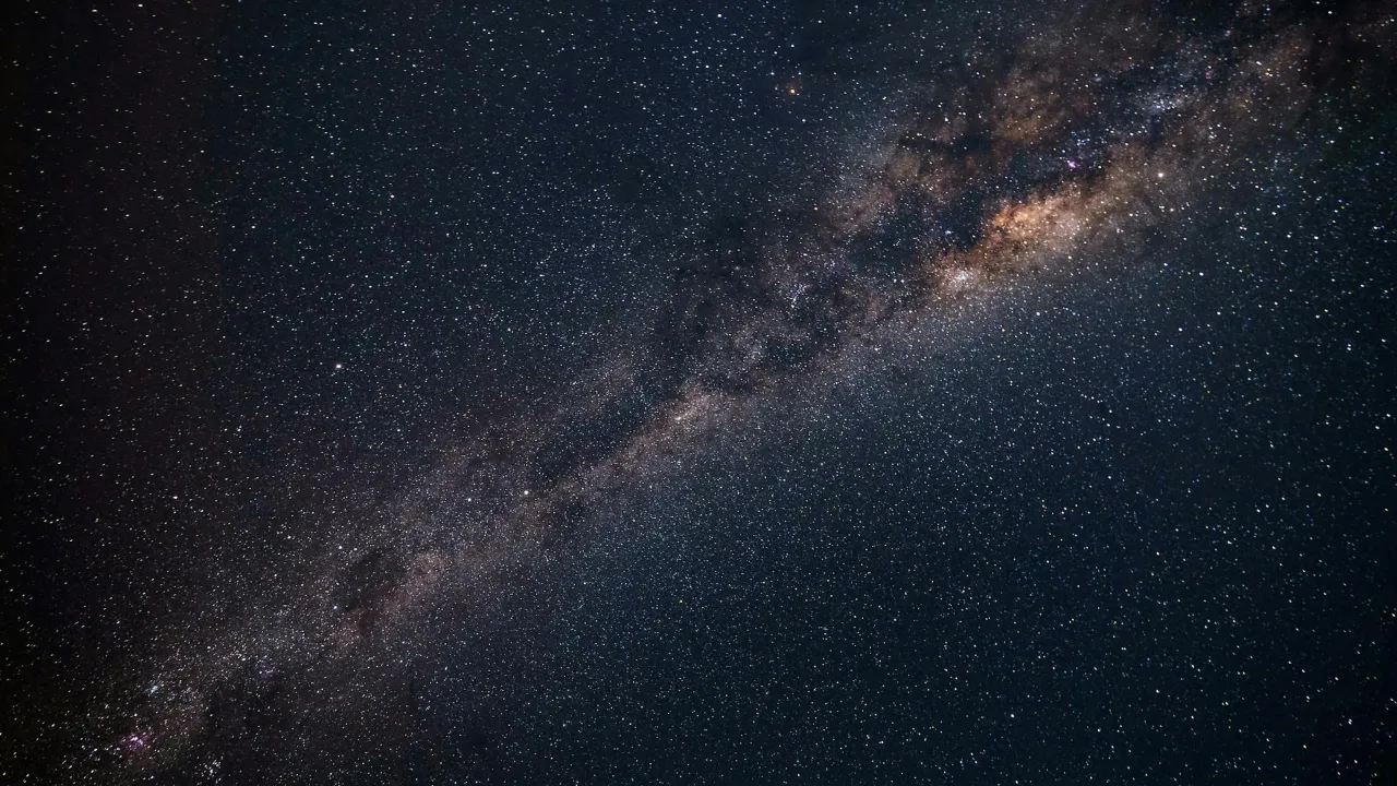 На п'ять знаків Зодіаку чекають несподівані повороти в коханні вже днями 