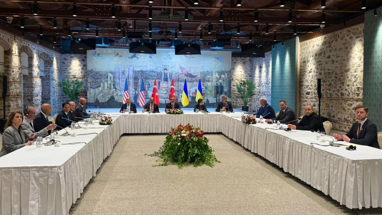 Рубіо виступив із новою заявою щодо мирних переговорів між Україною та росією 