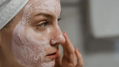 Чи дійсно варто зволожувати шкіру влітку, чи можна дати їй перепочити до осені - фото