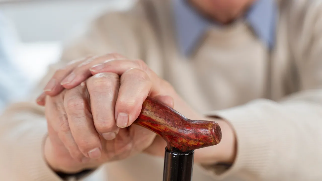 Вікові доплати до пенсій: скільки отримують літні українці після 70 років 