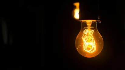 Чи будуть відключення світла влітку – позиція Укренерго та реальна ситуація в енергосистемі - фото