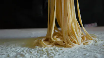 Чому не можна зливати воду після макаронів: хитрощі, про які мовчать кулінари - фото