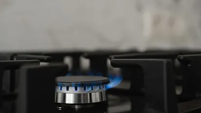 Пенсіонерів звільнили від сплати комуналки: хто потрапив до списку - фото