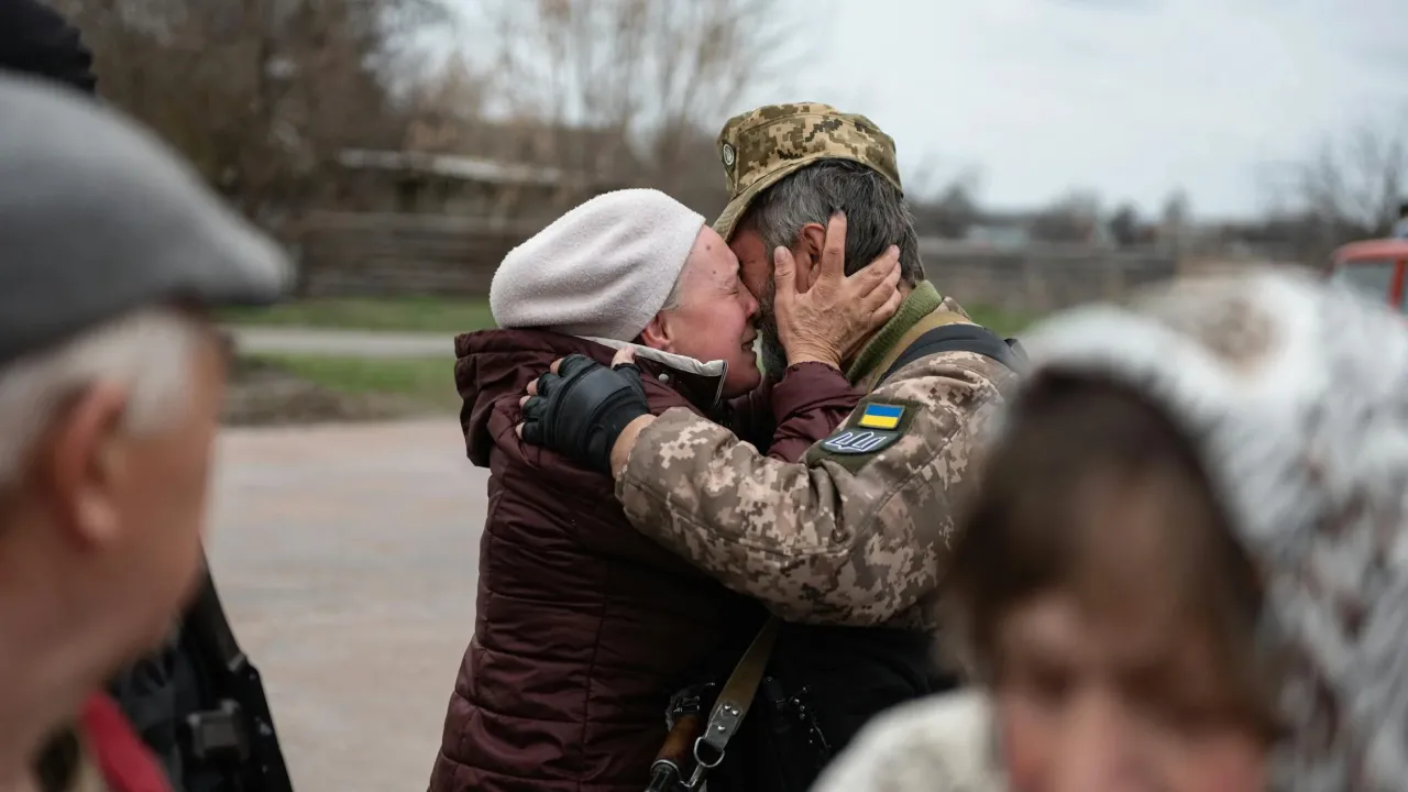 Розвідка пояснила, яку категорію військових найважче повернути з полону рф 