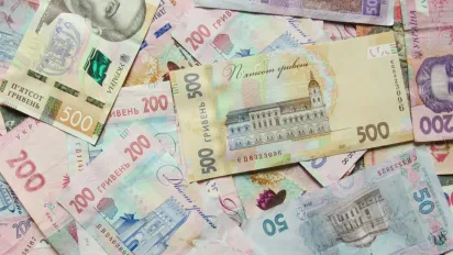 Виплати до Дня Незалежності: хто з українців отримає до 3100 гривень і як подати заяву - фото