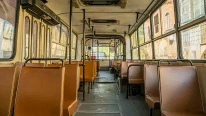 Відповідь вразить багатьох: чому на тролейбусах переважно їздять жінки - фото