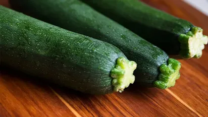 Як приготувати кабачки по-новому: літній рецепт без зайвого клопоту - фото