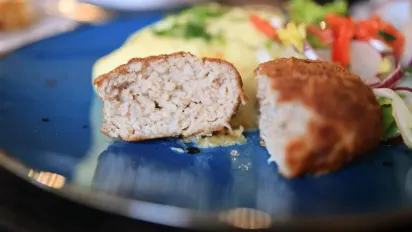 Котлети по-французьки: рецепт для тих, хто хоче різноманіття - фото